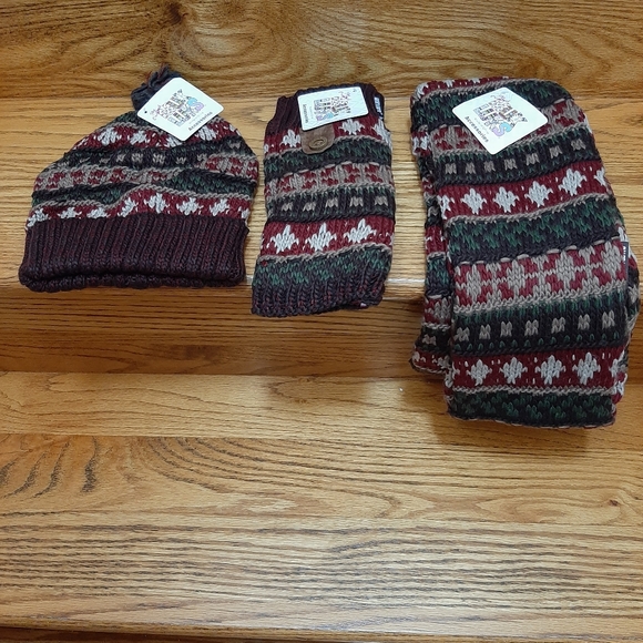Muk Luks Accessories - Muk Luks Hat Arm Warmers infinity scarf